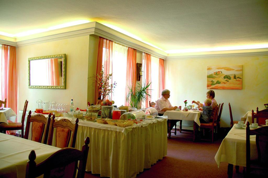 Zum Neuen Schwan Hotel Walluf Luaran gambar