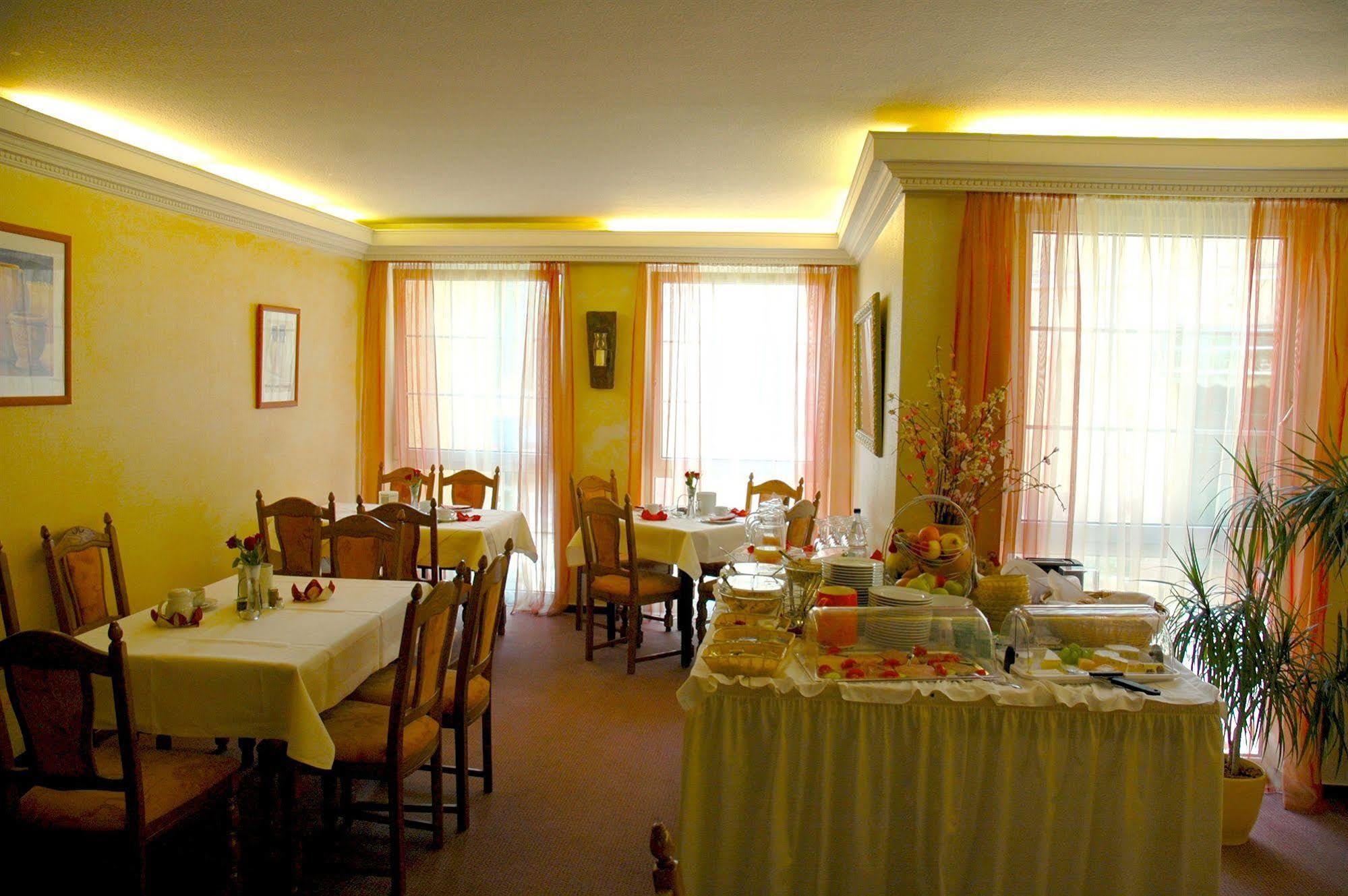 Zum Neuen Schwan Hotel Walluf Luaran gambar