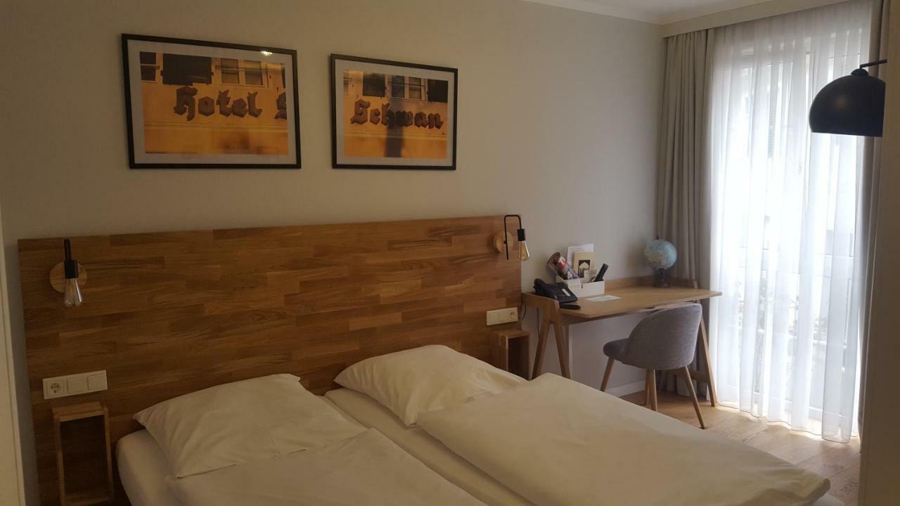 Zum Neuen Schwan Hotel Walluf Luaran gambar
